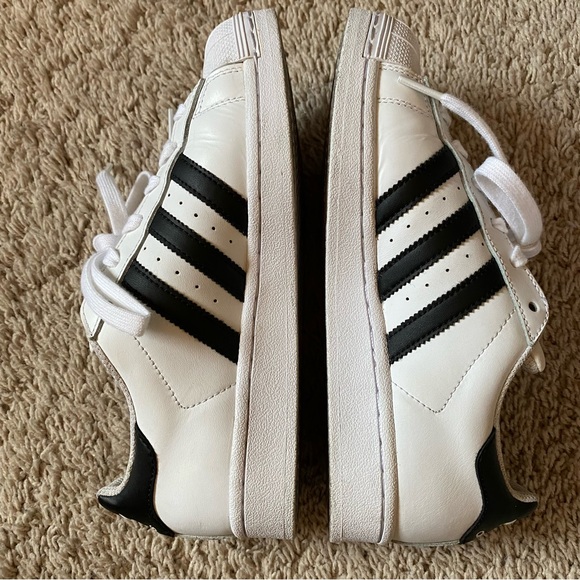 Adidas Superstar shell toed sneakers white - Picture 8 of 15